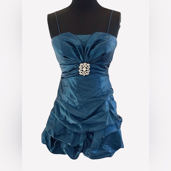 Betsy & Adam Dresses & Skirts - NWOT Blue Betsy & Adam by Linda Bernell Dress Size 8